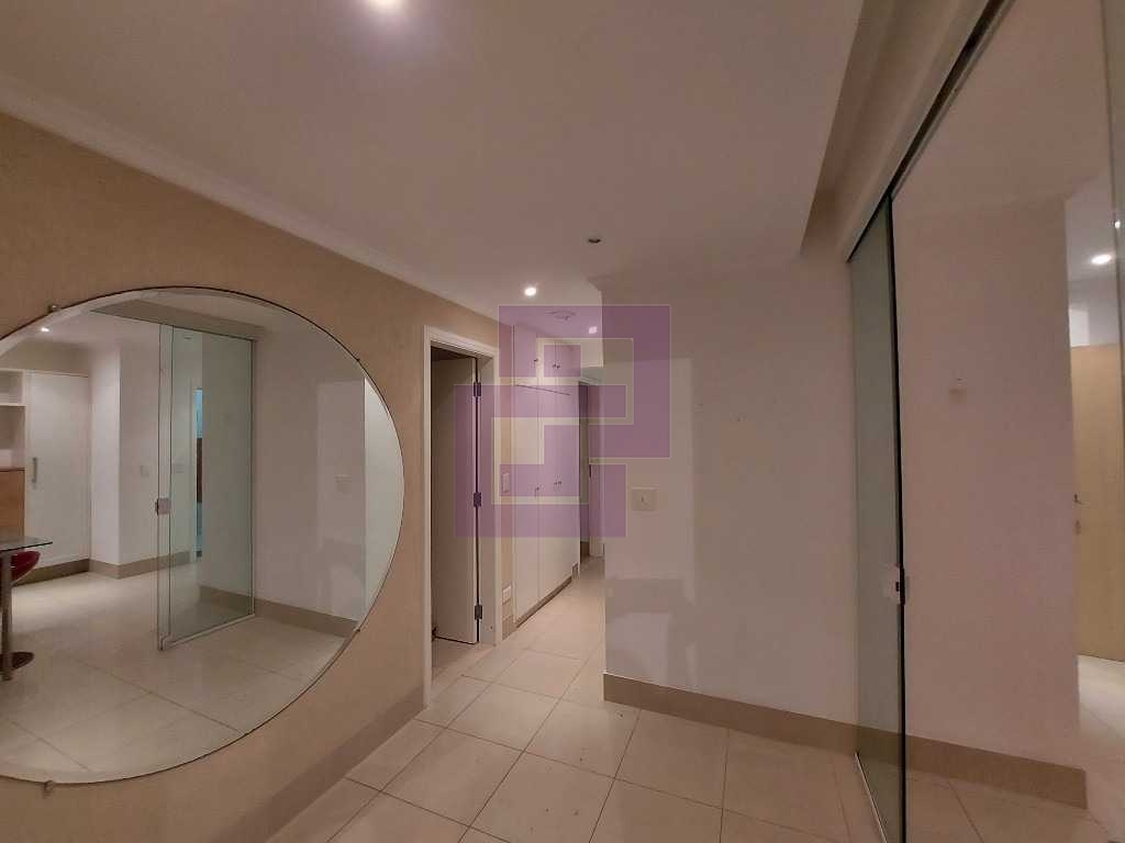 Venda de Apartamentos / Padrão na cidade de Guarujá