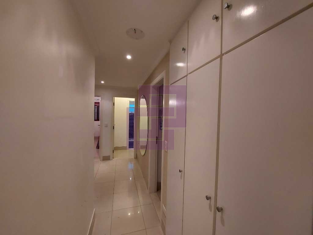 Venda de Apartamentos / Padrão na cidade de Guarujá