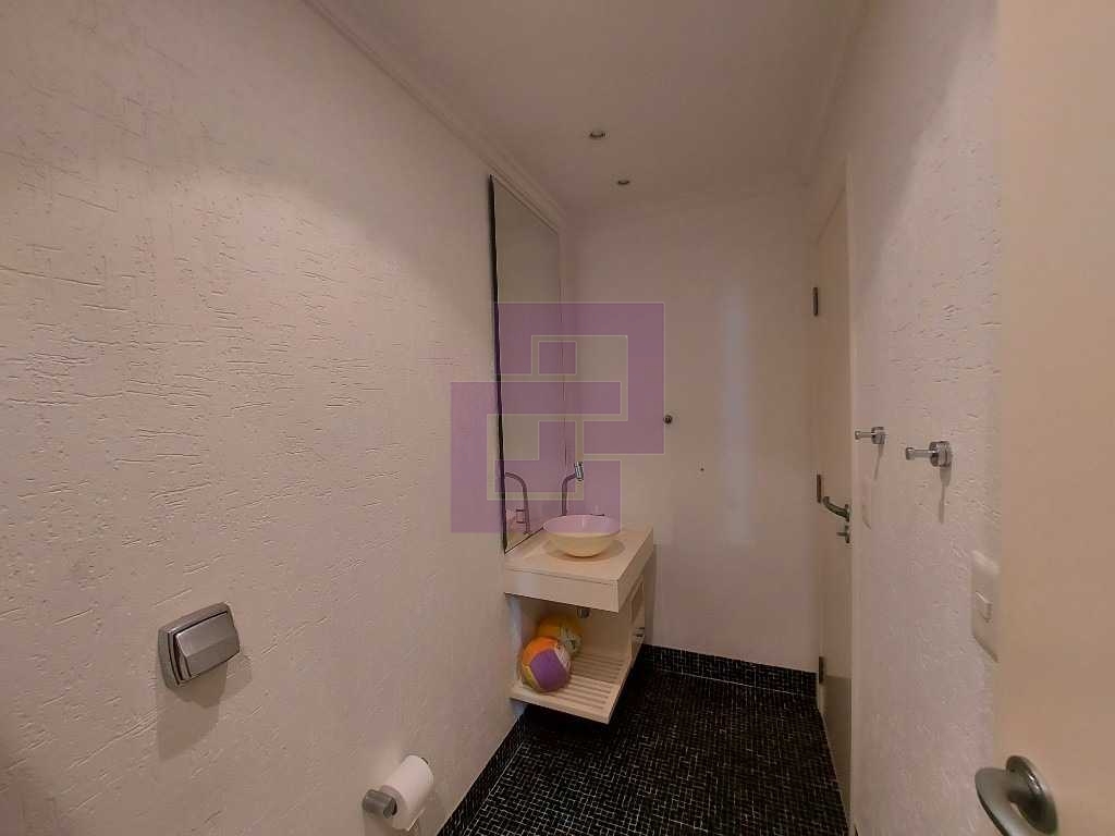Venda de Apartamentos / Padrão na cidade de Guarujá