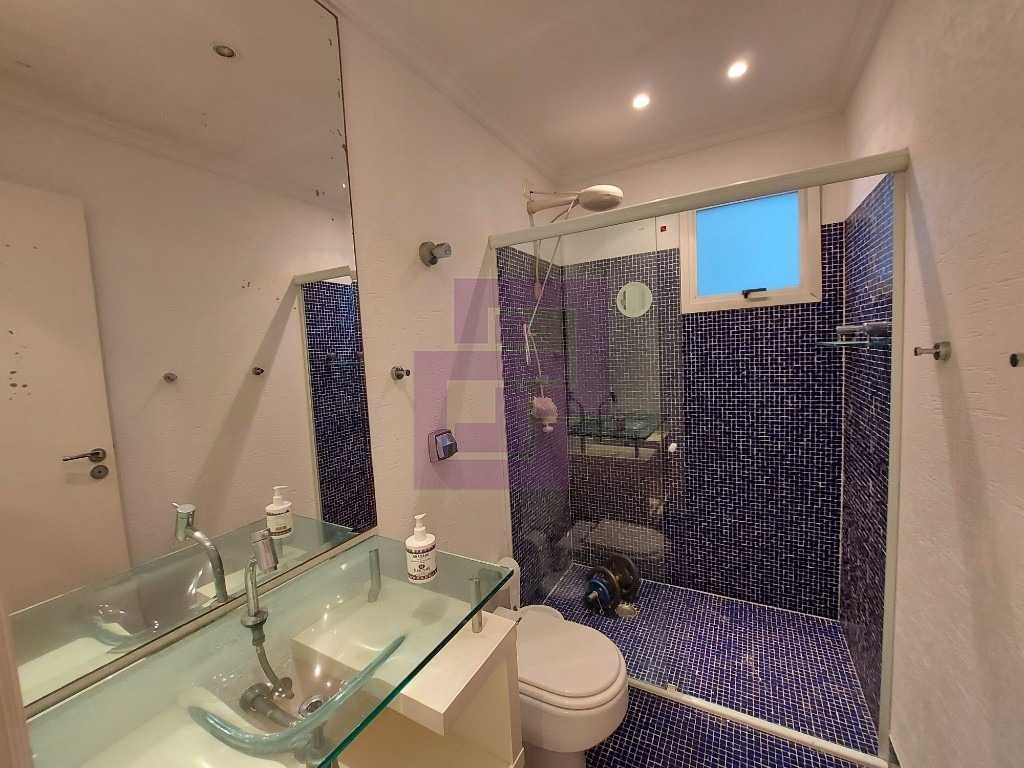 Venda de Apartamentos / Padrão na cidade de Guarujá