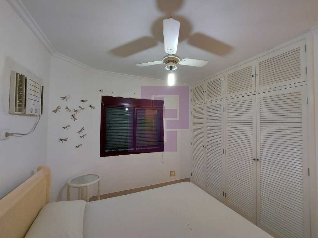 Venda de Apartamentos / Padrão na cidade de Guarujá