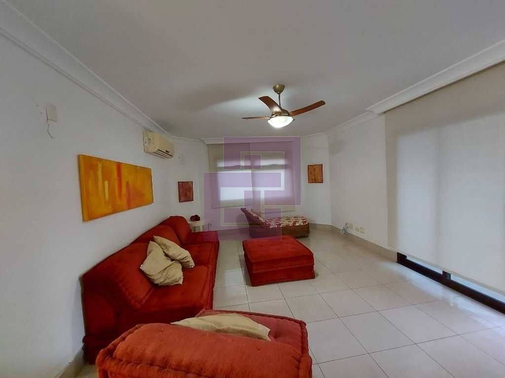 Venda de Apartamentos / Padrão na cidade de Guarujá
