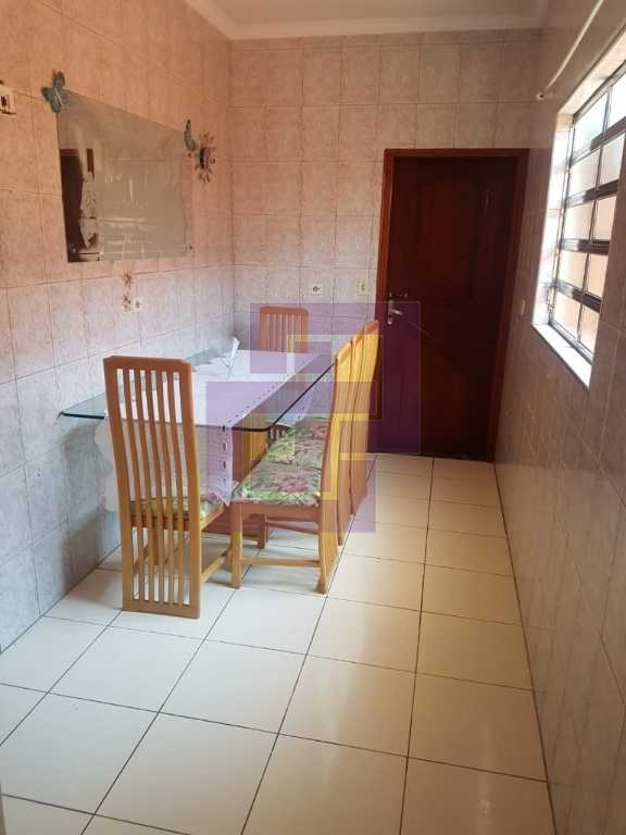 Venda de Casas / Padrão na cidade de Guarujá