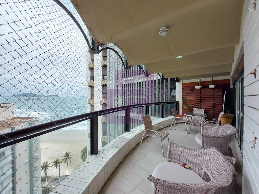 Venda de Apartamentos / Padrão na cidade de Guarujá
