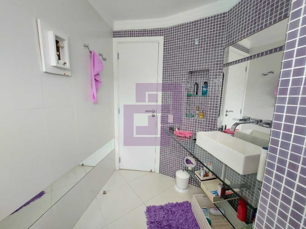 Venda de apartamentos / padrão na cidade de guarujá
