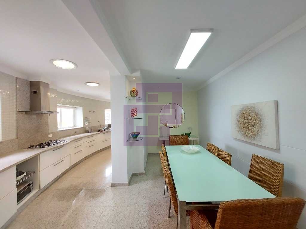 Venda de Apartamentos / Padrão na cidade de Guarujá