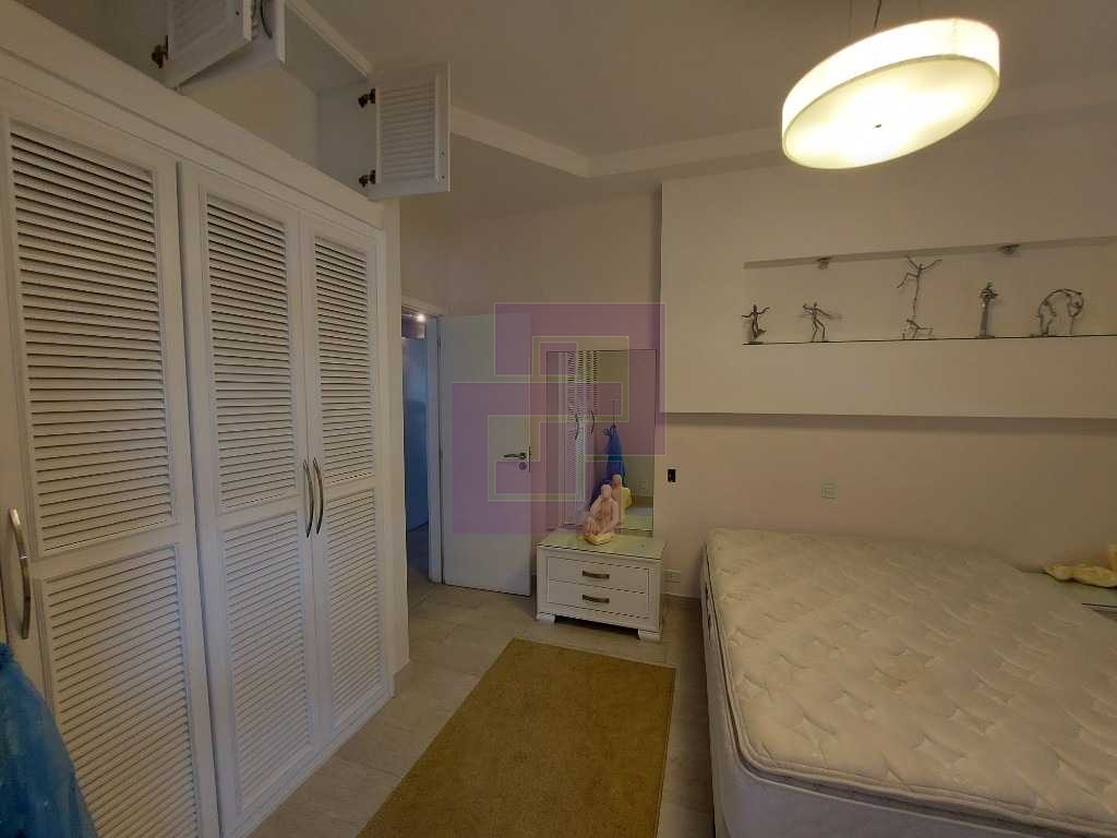 Venda de apartamentos / padrão na cidade de guarujá