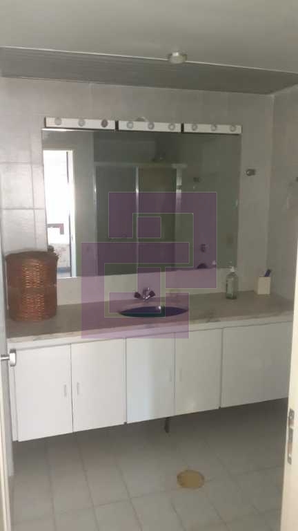 Pitangueiras , Próximo Praia