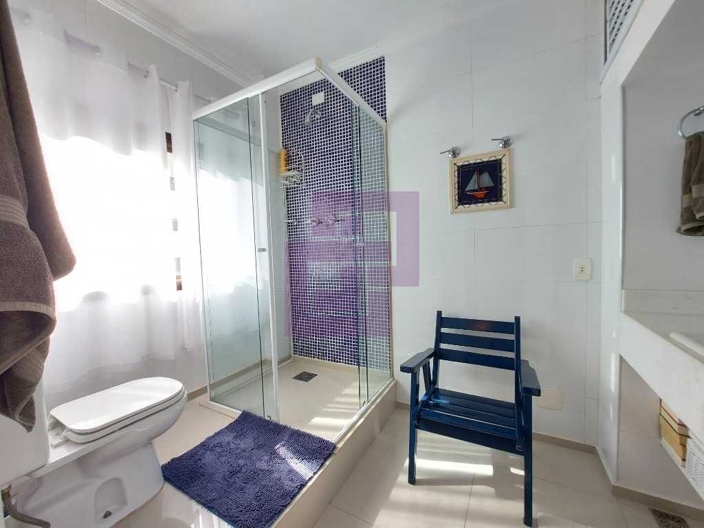 Venda de Apartamentos / Padrão na cidade de Guarujá