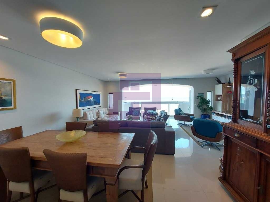 Venda de Apartamentos / Padrão na cidade de Guarujá