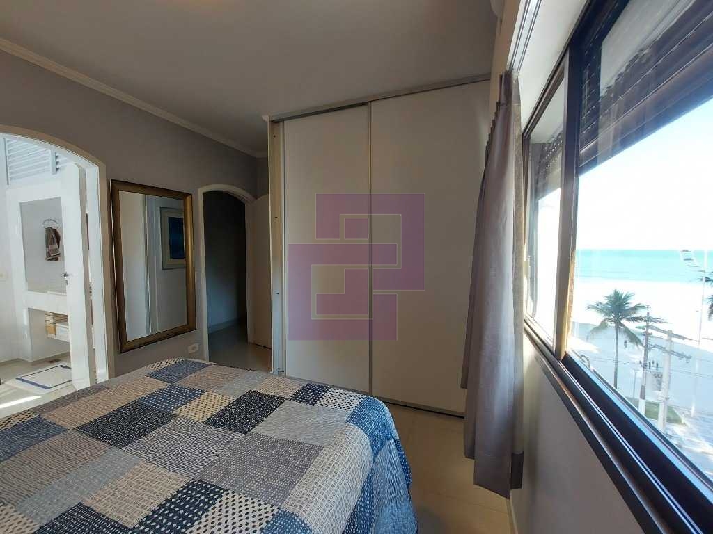 Venda de Apartamentos / Padrão na cidade de Guarujá