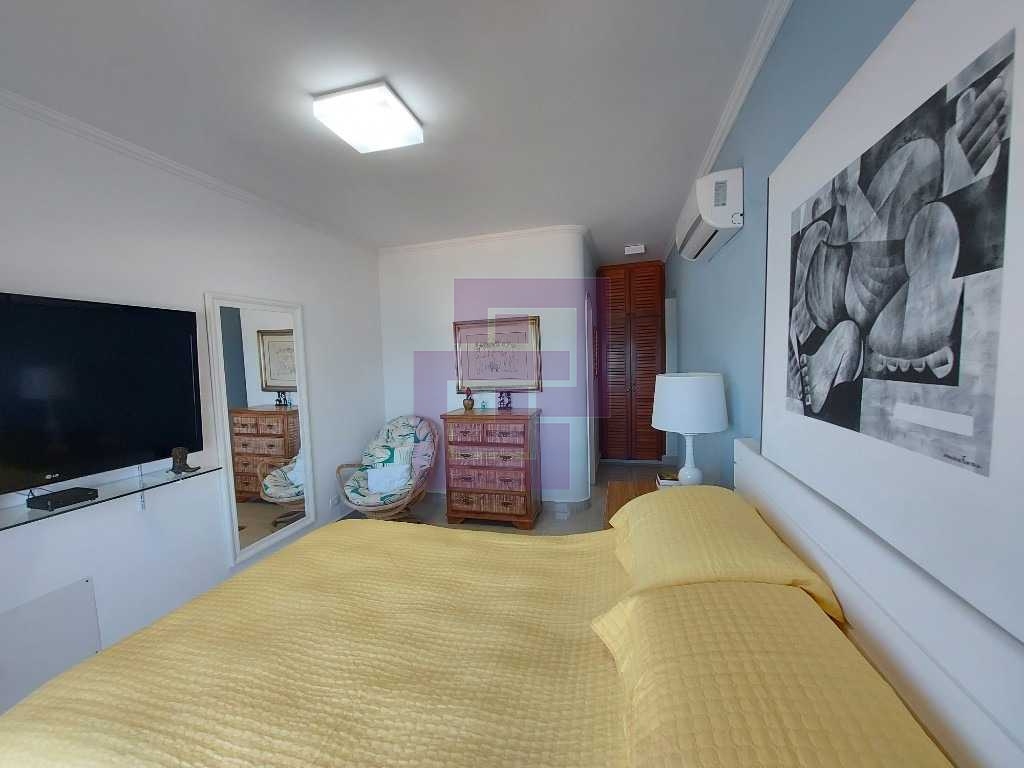 Venda de Apartamentos / Padrão na cidade de Guarujá