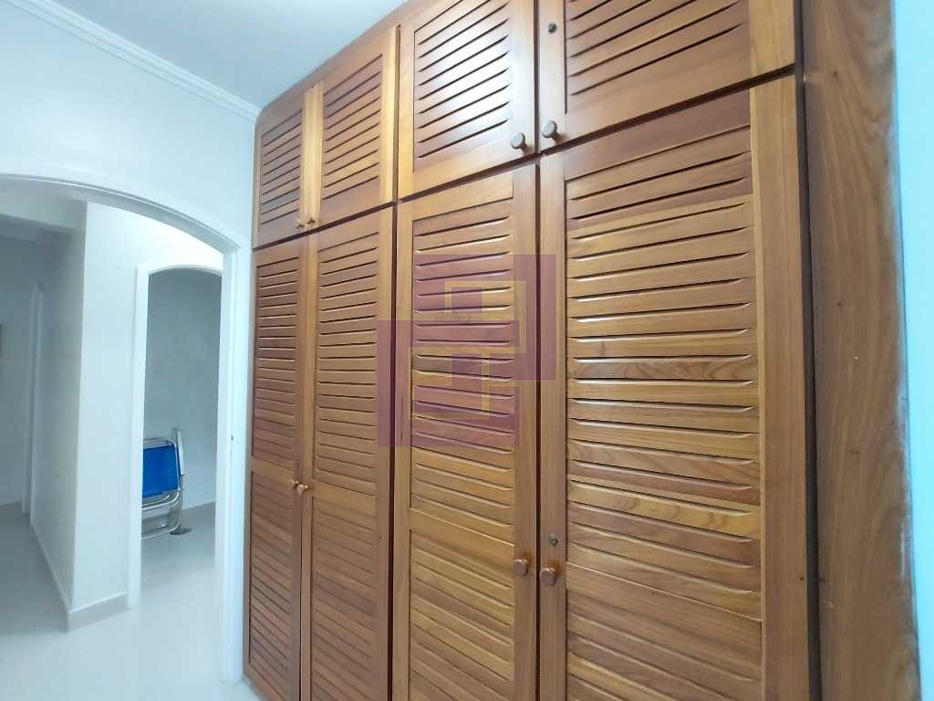 Venda de Apartamentos / Padrão na cidade de Guarujá