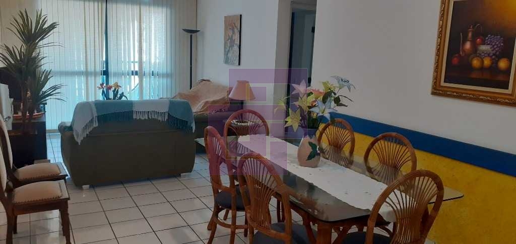 Venda de Apartamentos / Padrão na cidade de Guarujá