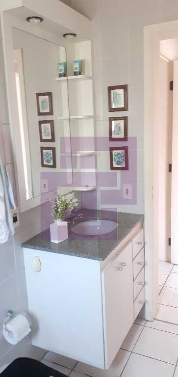 Venda de Apartamentos / Padrão na cidade de Guarujá