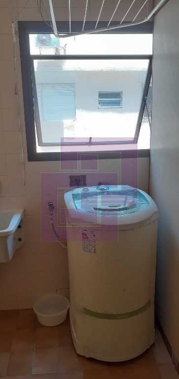 Venda de Apartamentos / Padrão na cidade de Guarujá