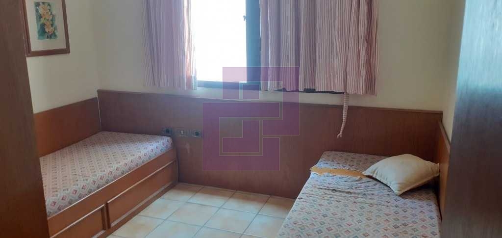 Venda de Apartamentos / Padrão na cidade de Guarujá