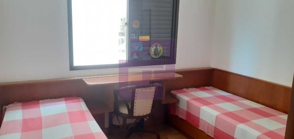 Venda de Apartamentos / Padrão na cidade de Guarujá