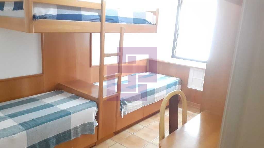 Venda de Apartamentos / Padrão na cidade de Guarujá