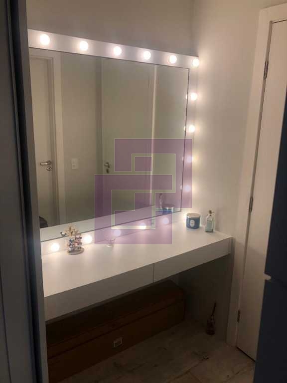 Venda de Apartamentos / Padrão na cidade de Guarujá