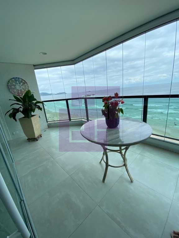 Lindo apartameno na Orla da Praia !