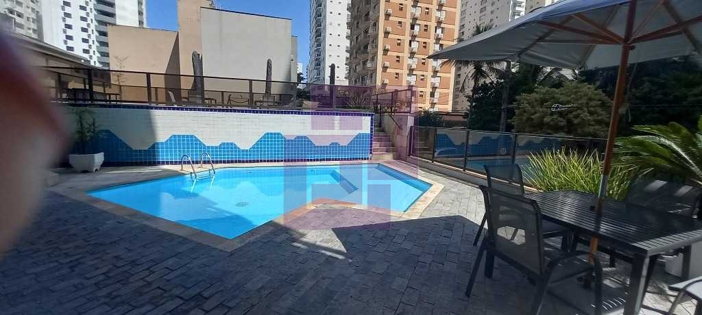 Amplo apartamento em Pitangueiras!!!