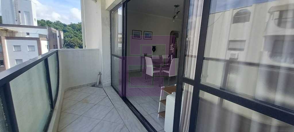 Linda cobertura na Pitangueiras.