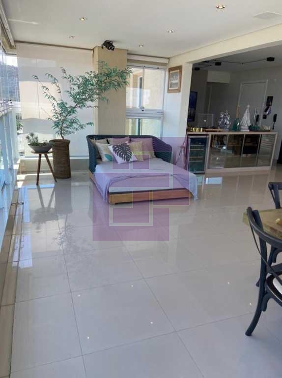Venda de Apartamentos / Padrão na cidade de Guarujá