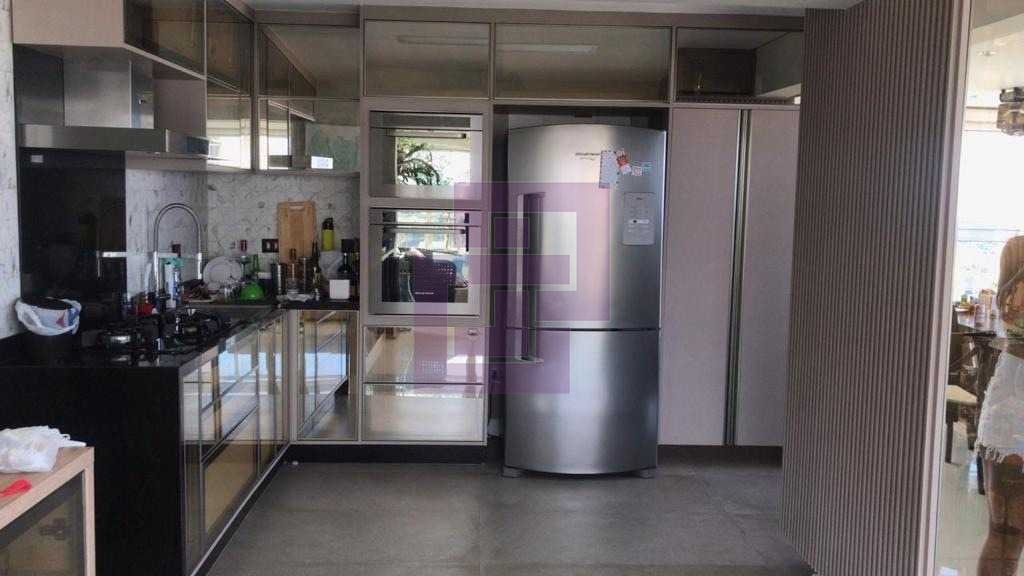 Venda de Apartamentos / Padrão na cidade de Guarujá