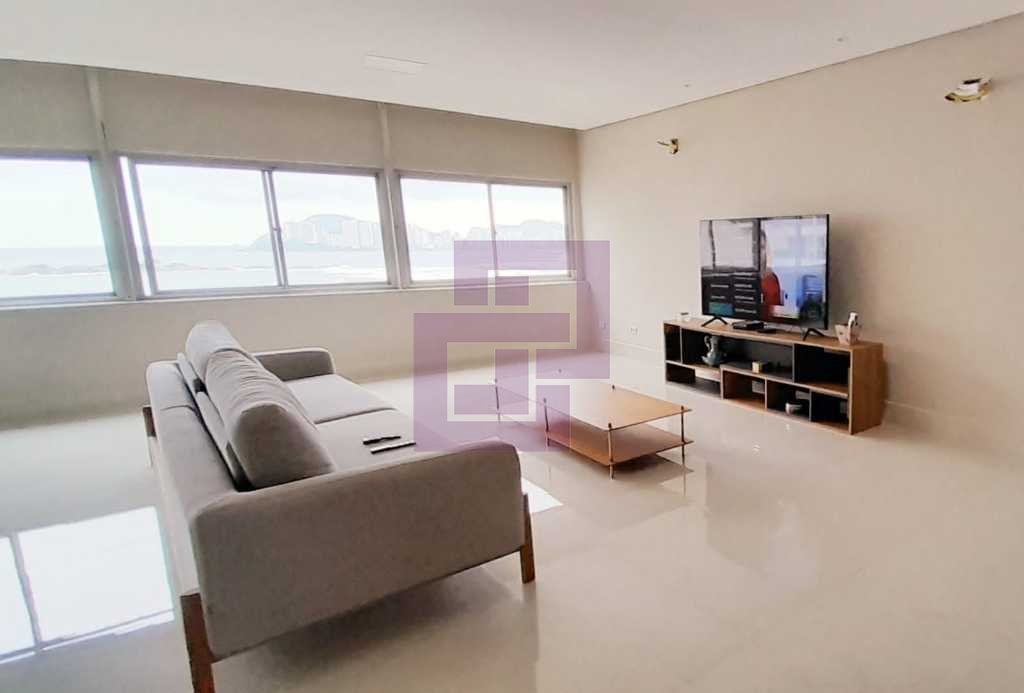 Pitangueiras, pé na Areia! lindamente reformado com vista total ao mar!!!