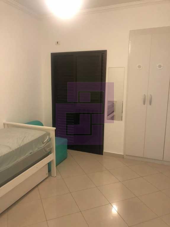 Enseada pé na areia! Edificio com lazer.