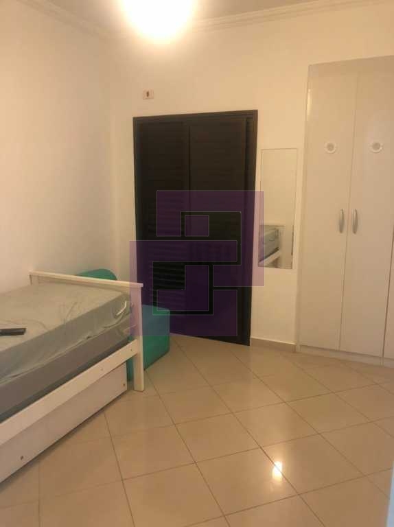 Enseada pé na areia! Edificio com lazer.