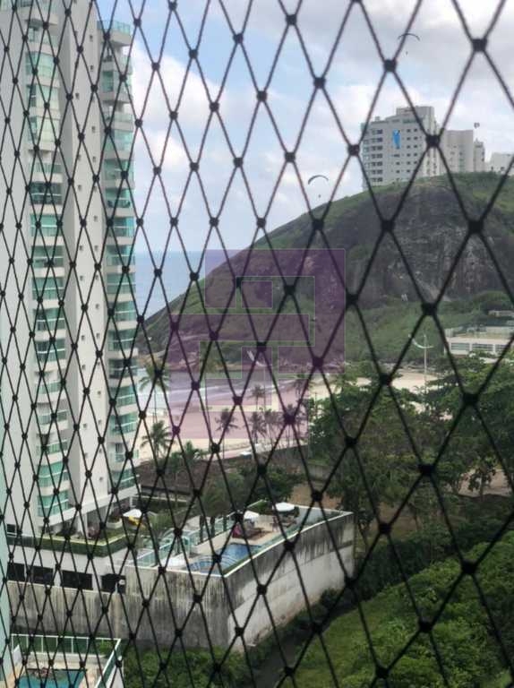Enseada pé na areia! Edificio com lazer.