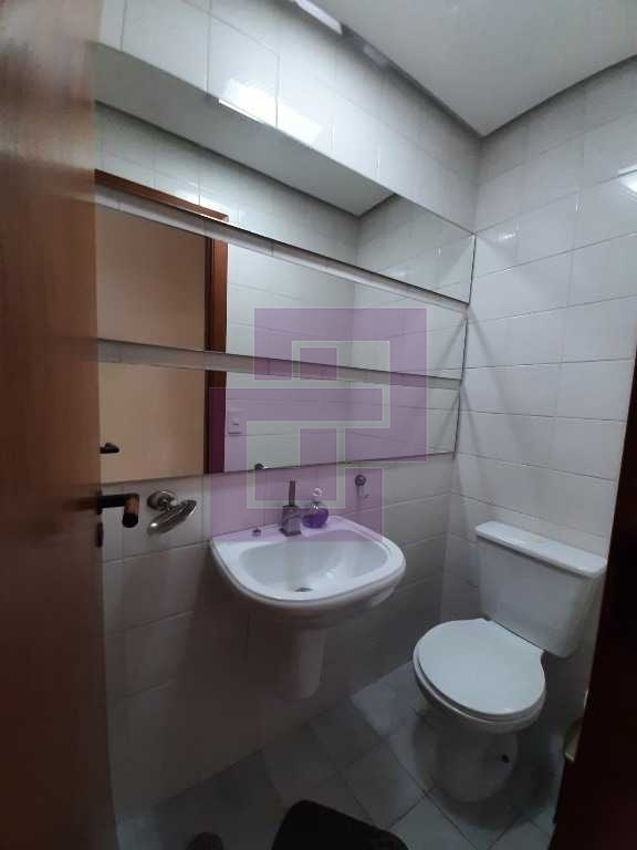 Cobertura Duplex! Poucos metros da Praia do Tombo.