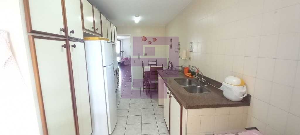 Venda de Apartamentos / Padrão na cidade de Guarujá
