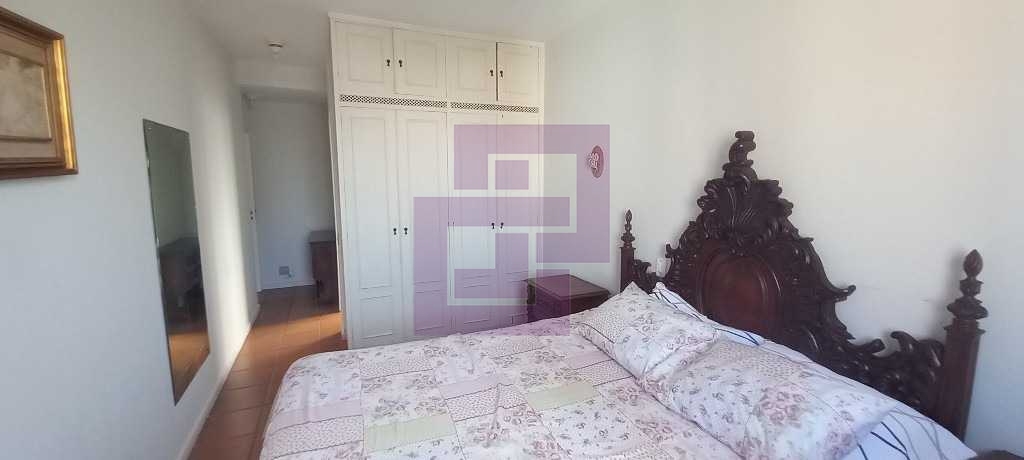 Venda de Apartamentos / Padrão na cidade de Guarujá