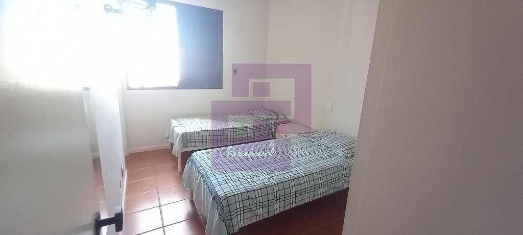 Venda de Apartamentos / Padrão na cidade de Guarujá