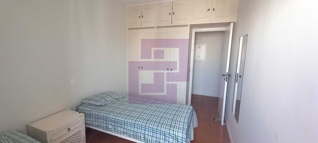 Venda de Apartamentos / Padrão na cidade de Guarujá