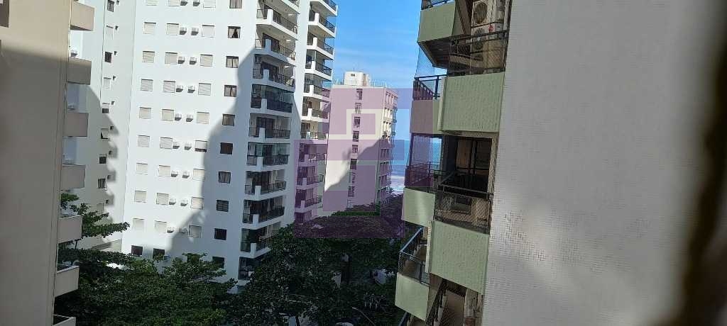 Venda de Apartamentos / Padrão na cidade de Guarujá