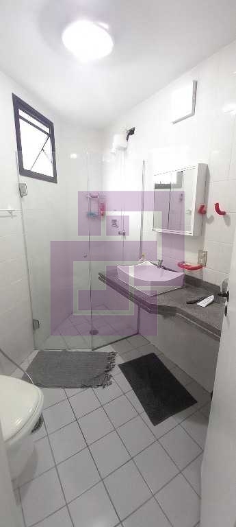Venda de Apartamentos / Padrão na cidade de Guarujá