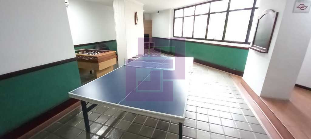 Venda de Apartamentos / Padrão na cidade de Guarujá