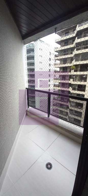 Venda de Apartamentos / Padrão na cidade de Guarujá
