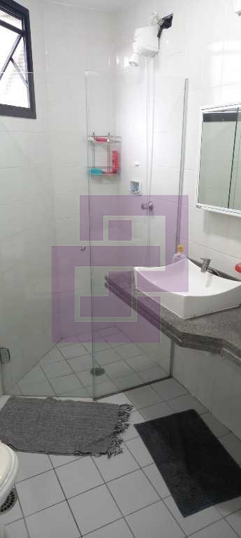 Venda de Apartamentos / Padrão na cidade de Guarujá