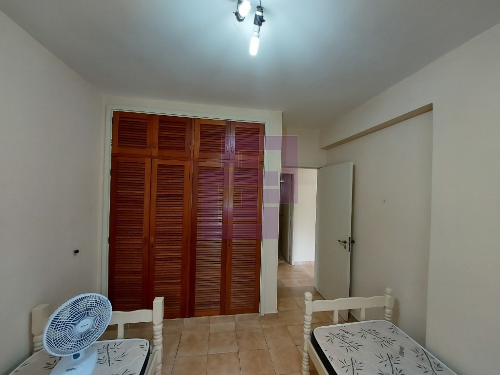 Venda de Apartamentos / Padrão na cidade de Guarujá