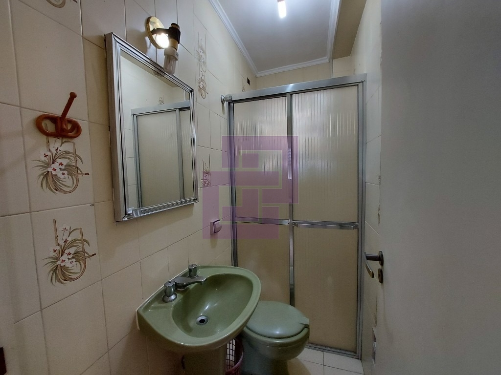 Venda de Apartamentos / Padrão na cidade de Guarujá