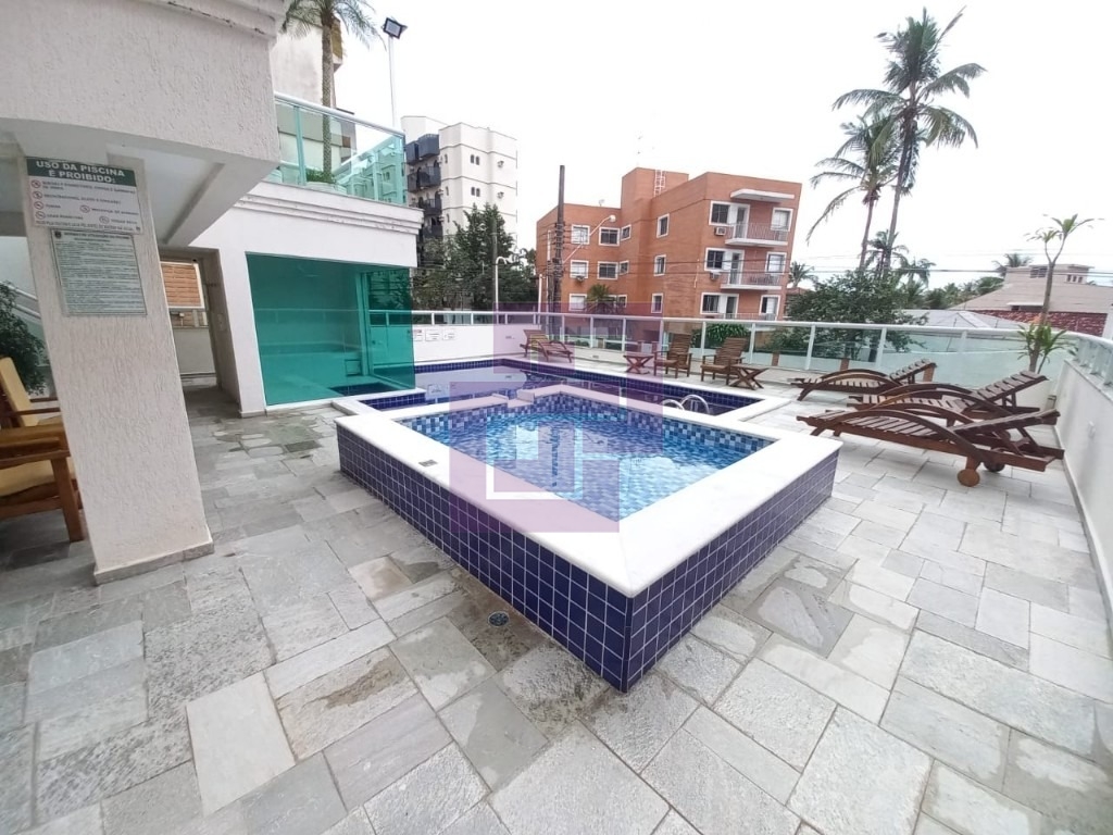 Enseda, uma quadra da praia. Edificio com lazer!