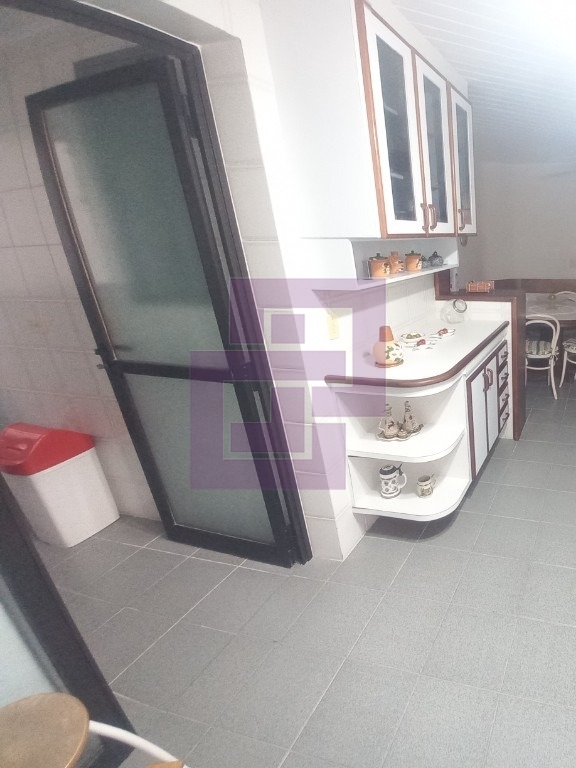 Enseada Lindo Apartamento