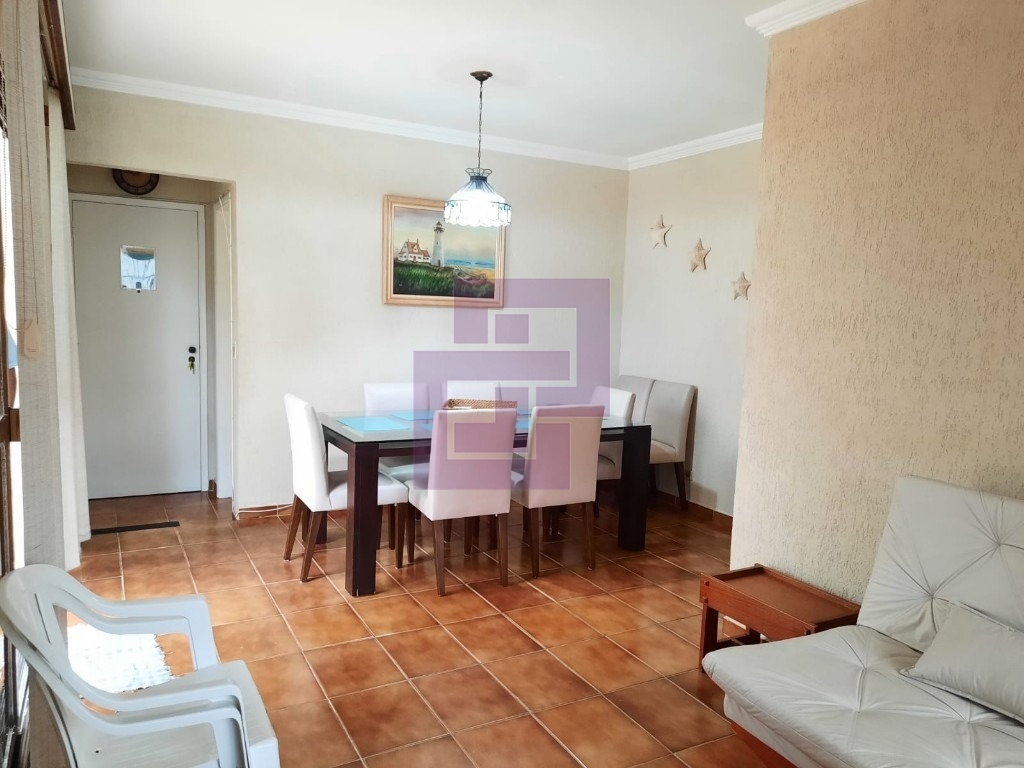 Cobertura Duplex. Enseada, localizada a uma quadra da Praia.