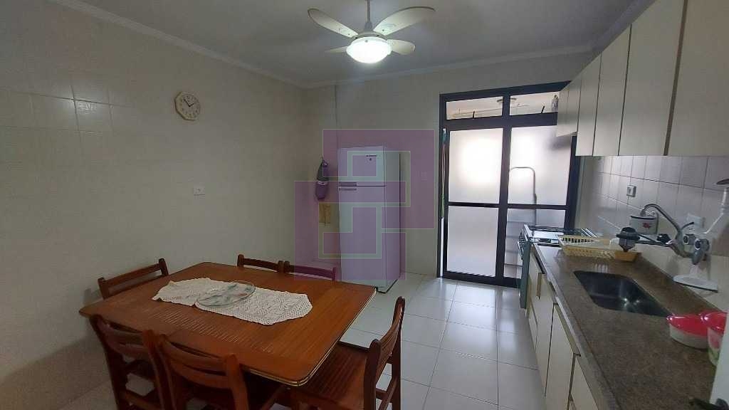 Venda de Apartamentos / Padrão na cidade de Guarujá