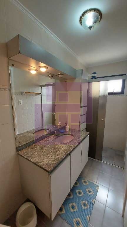 Venda de Apartamentos / Padrão na cidade de Guarujá